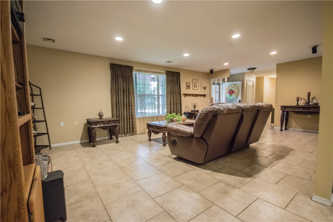 Ranch Plaza - Residential Lease