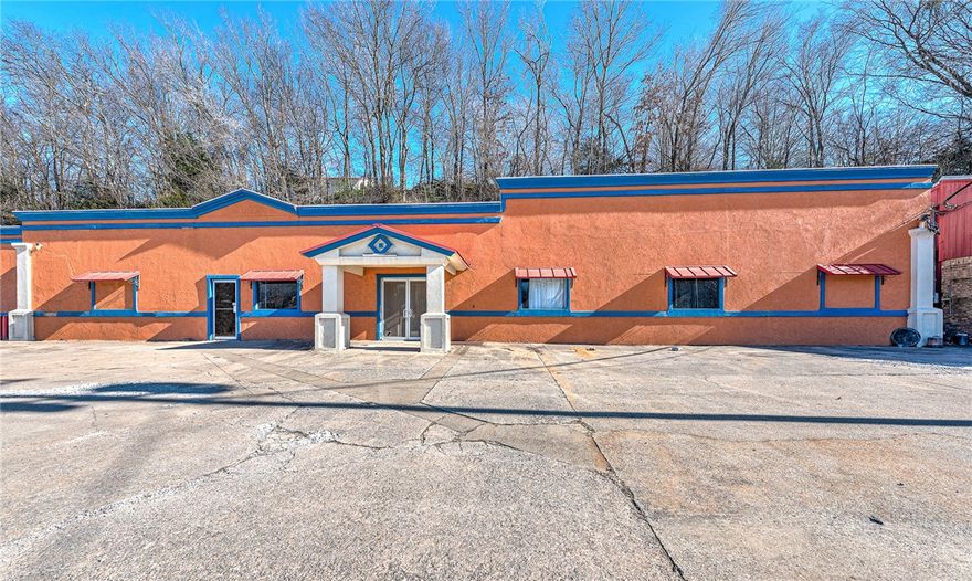 Excellent Commercial Lease Opportunity on Busy Parrott Drive!
Located at 442 Parrott Drive in Huntsville, Arkansas, this approximately 3,000 square foot commercial space offers outstanding visibility along Parrott Drive, one of the area’s most heavily traveled roads. The property is conveniently located just minutes from Highway 412, providing easy access for commuters, customers, and regional traffic. Inside a functional layout that can be easily configured to accommodate a variety of uses, including office space, professional services, or a church/worship facility. The open design allows for flexible room configurations, meeting areas, classrooms, or sanctuary-style seating as needed. With strong road frontage, easy access, and excellent exposure, this location is well suited for organizations or businesses looking to establish a presence in a high-visibility area. Ample accessibility makes it convenient for both daily operations and gatherings.
Excellent value for a well-located commercial space in Huntsville.
