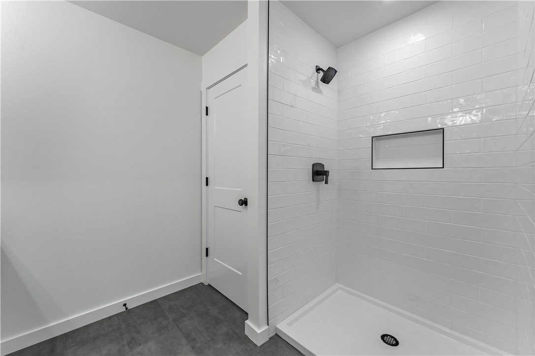 12-19-30-ROGERS - Residential
