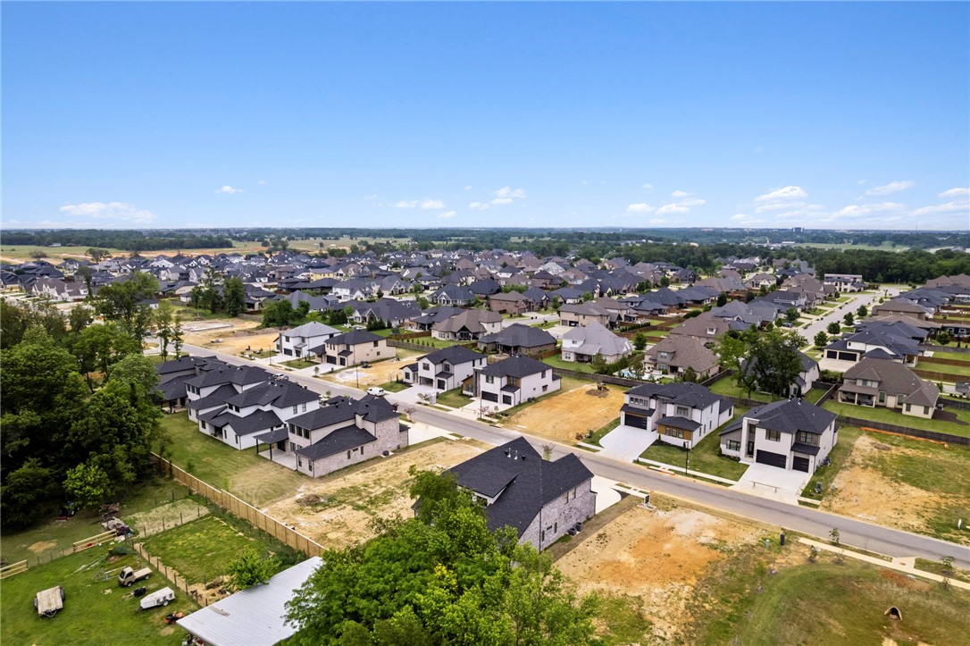 SOARING AT SCISSORTAIL SUB-ROGERS - Residential
