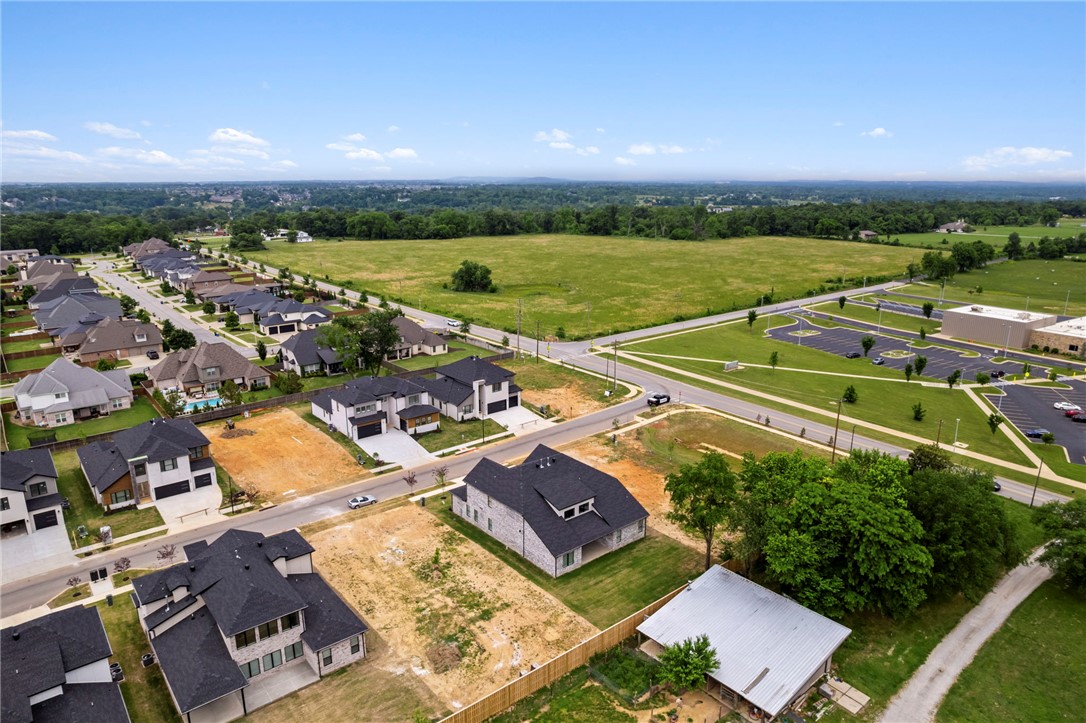 SOARING AT SCISSORTAIL SUB-ROGERS - Residential