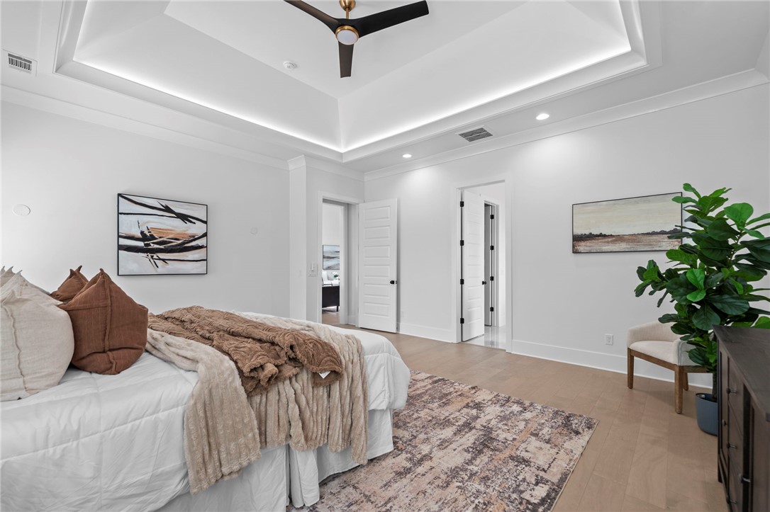 SOARING AT SCISSORTAIL SUB-ROGERS - Residential