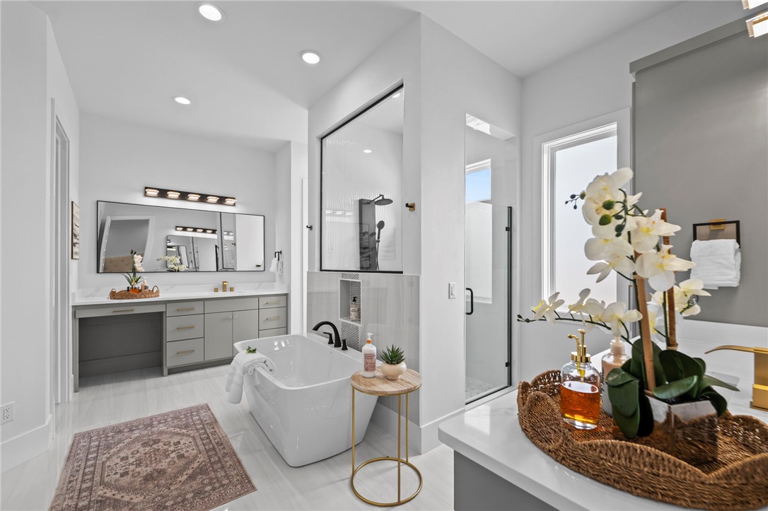 SOARING AT SCISSORTAIL SUB-ROGERS - Residential