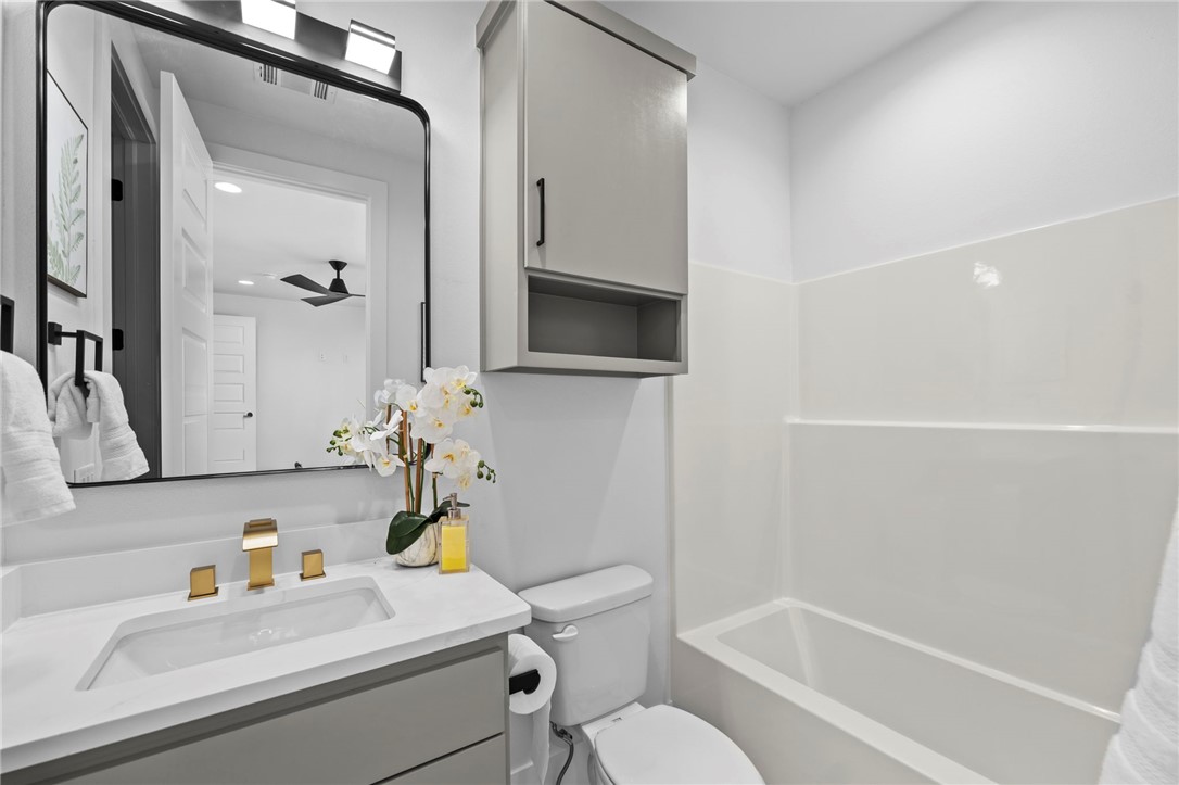 SOARING AT SCISSORTAIL SUB-ROGERS - Residential