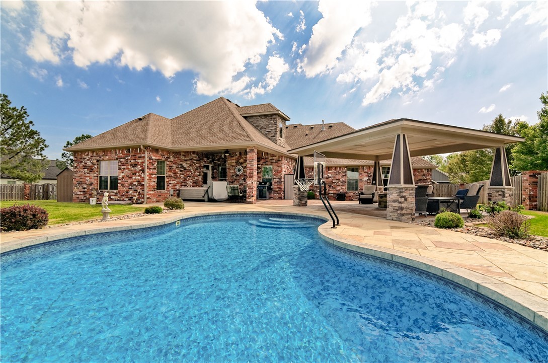 Meadows, The Little Flock - Residential