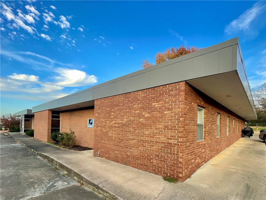 Oakland Hills Add - Commercial Lease