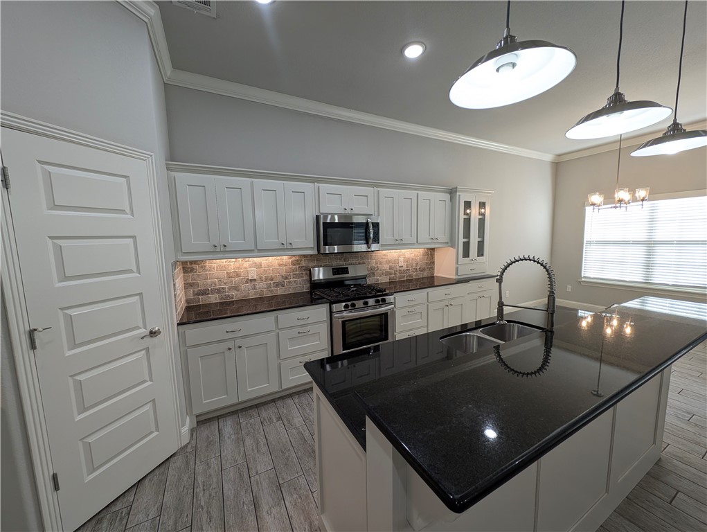 Oak Creek Bethel Heights - Residential Lease