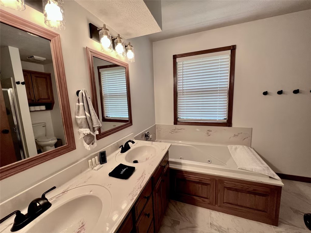 Holiday Island - Residential