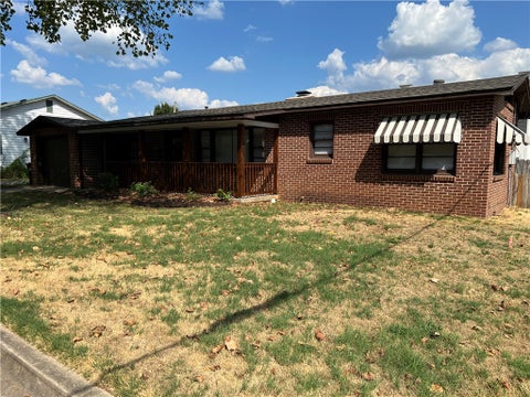 Photo of 311 S Main Street, Springdale, AR 72764 (MLS # 1362603)