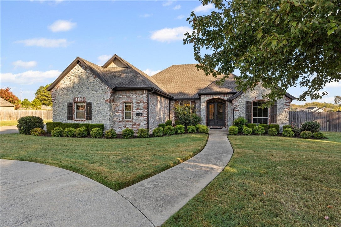 Northwest Arkansas Real Estate | Uptown Real Estate 174 Arlington