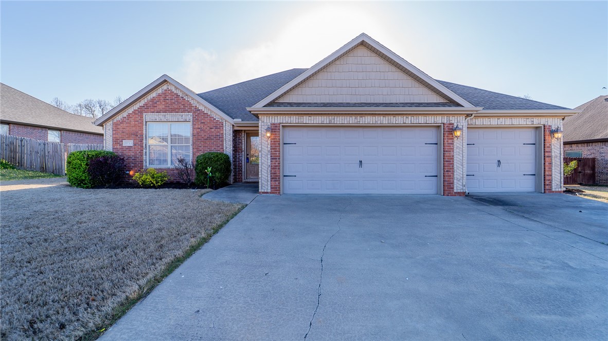 Welcome to this spacious 4-bedroom, 2-bathroom home with 2,160 sq ft in Rogers but only a stones-throw away from beautiful Cave Springs. Built in 2008, this well-maintained home is big enough for the whole family to enjoy! Featuring spacious bedrooms and a lovely kitchen. Enjoy the fenced backyard—perfect for relaxing or entertaining. Located in a quiet neighborhood with top-rated schools and convenient access to shopping, dining, and highways. A must-see! Professional photos will be uploaded by the 12th of April.