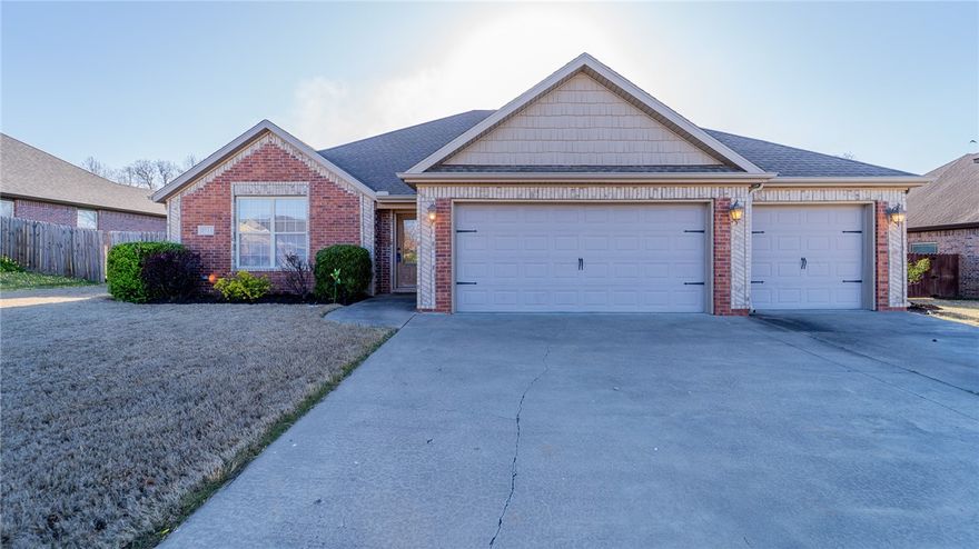 Welcome to this spacious 4-bedroom, 2-bathroom home with 2,160 sq ft in Rogers but only a stones-throw away from beautiful Cave Springs. Built in 2008, this well-maintained home is big enough for the whole family to enjoy! Featuring spacious bedrooms and a lovely kitchen. Enjoy the fenced backyard—perfect for relaxing or entertaining. Located in a quiet neighborhood with top-rated schools and convenient access to shopping, dining, and highways. A must-see! Professional photos will be uploaded by the 12th of April.