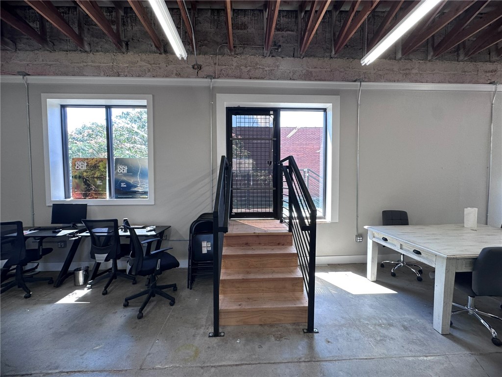 Brooks Add - Commercial Lease