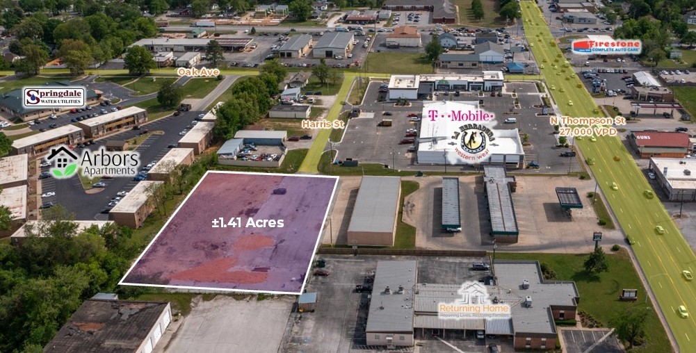 Flat/level land with combination of gravel and concrete. Vacant land located just off N Thompson St and close proximity to Huntsville Ave. Close proximity to the Razorback Greenway Trail system. All utilities are available on site.
