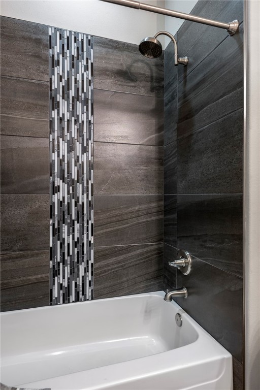 Oak Tree Centerton - Residential