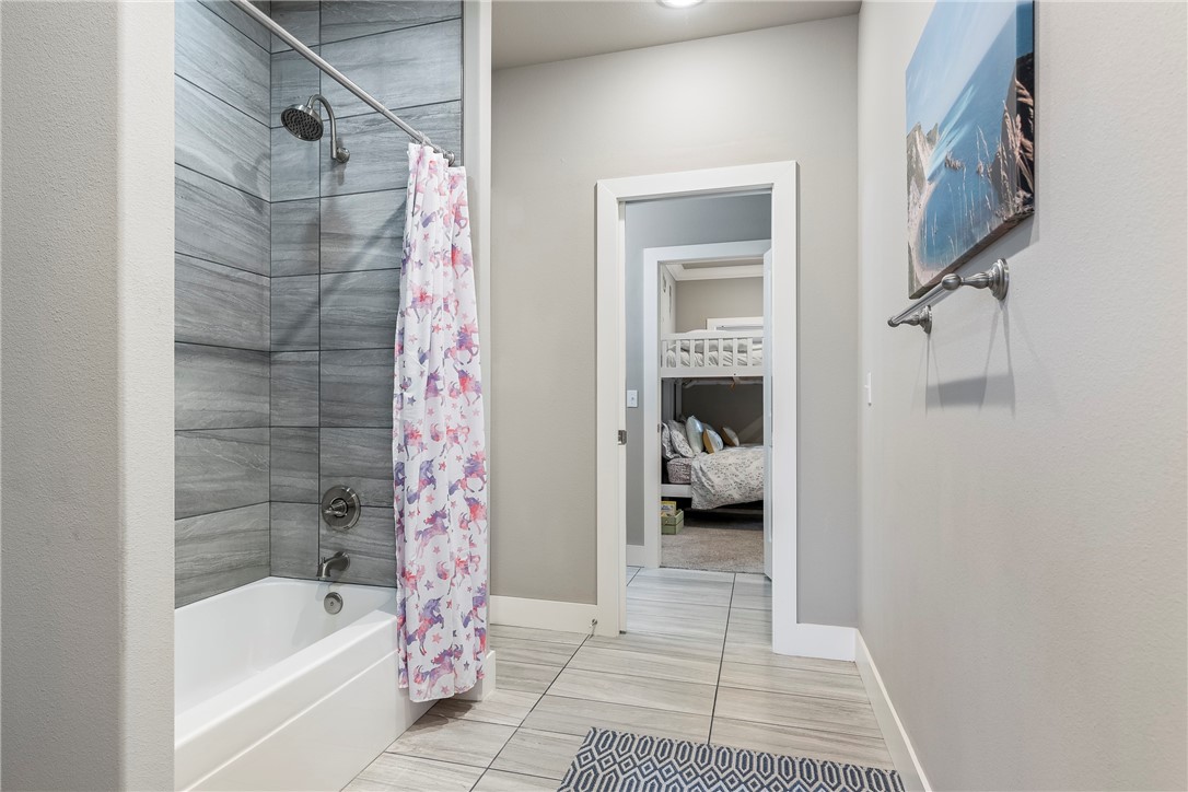 Oak Tree Centerton - Residential