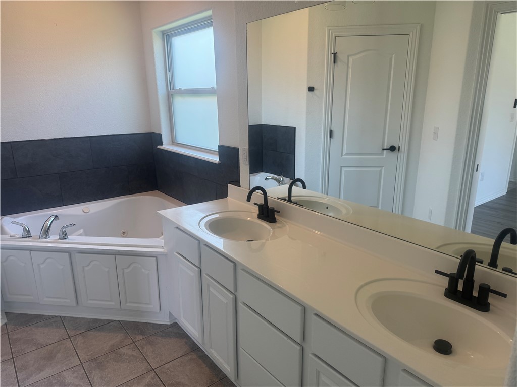 Westfield Sub Ph II - Residential Lease