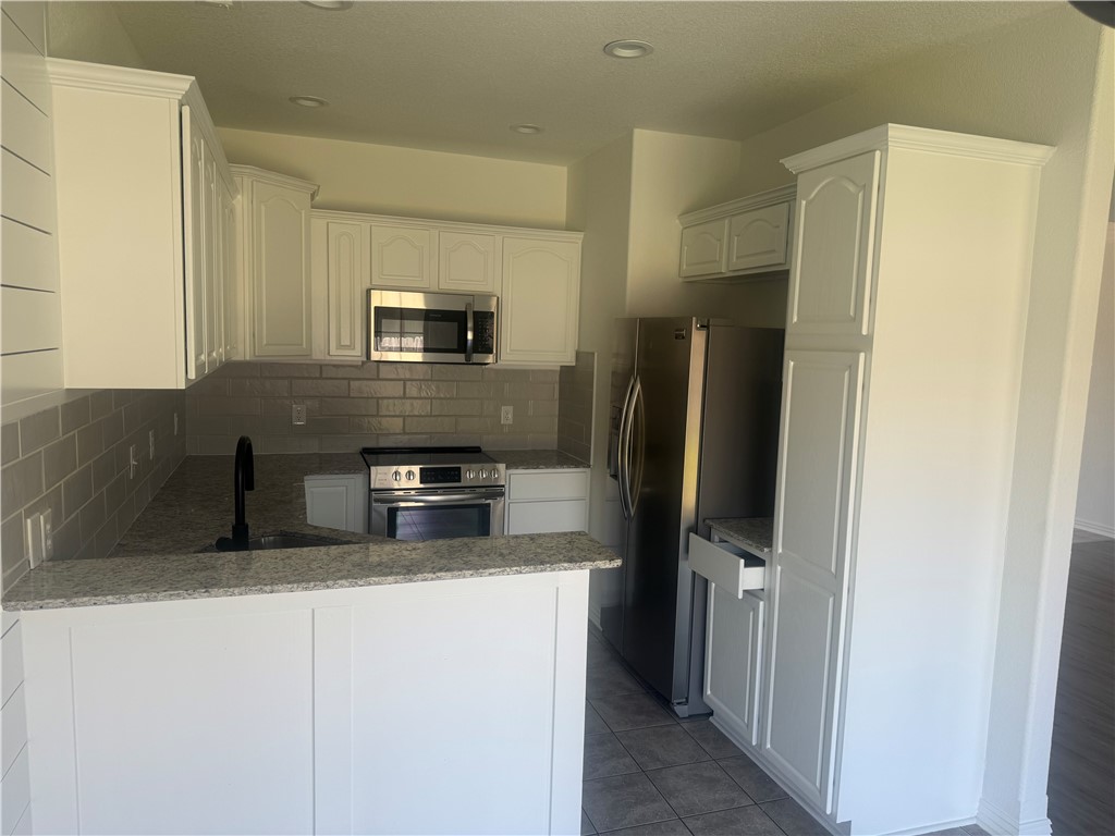 Westfield Sub Ph II - Residential Lease