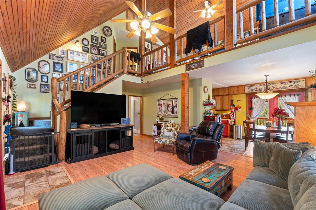 Unit 4 Holiday Island - Residential