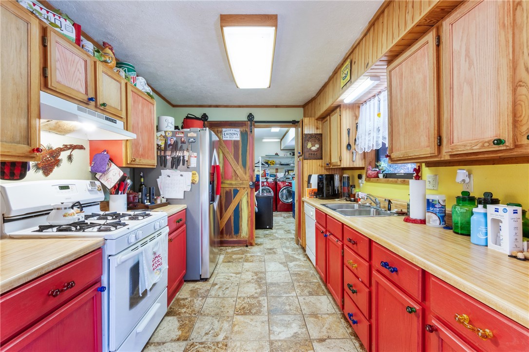 Unit 4 Holiday Island - Residential