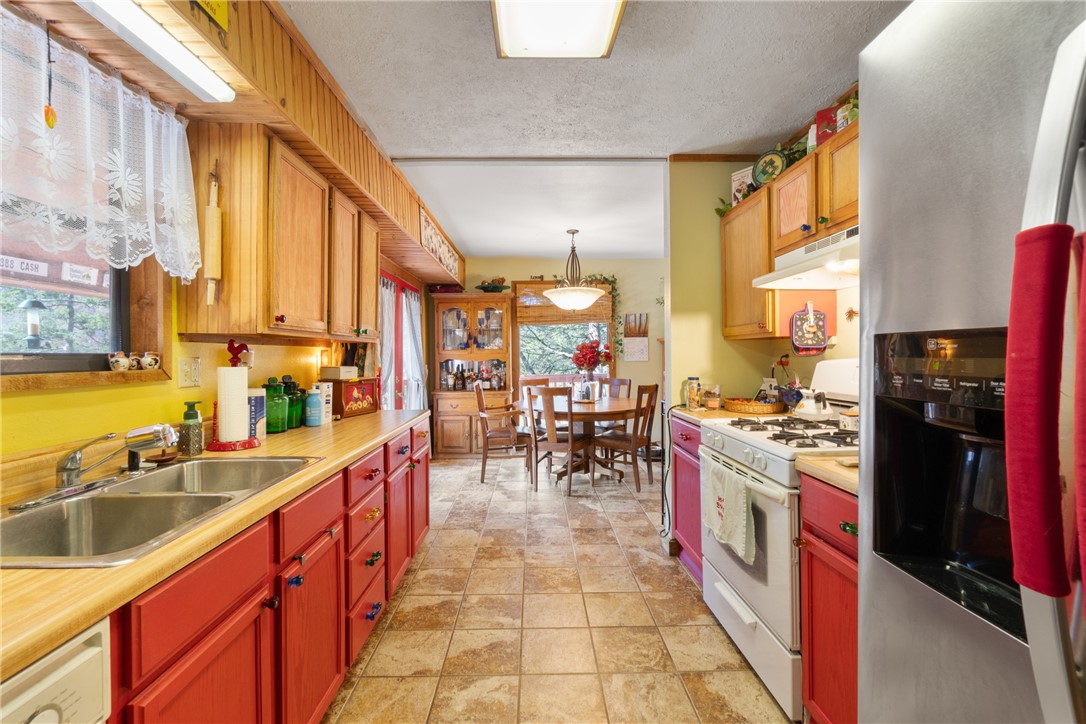 Unit 4 Holiday Island - Residential