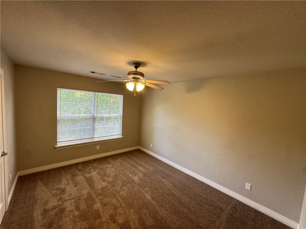 Wood Av. Condo-Hpr - Residential Lease