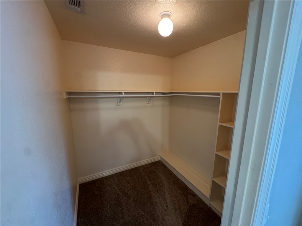 Wood Av. Condo-Hpr - Residential Lease