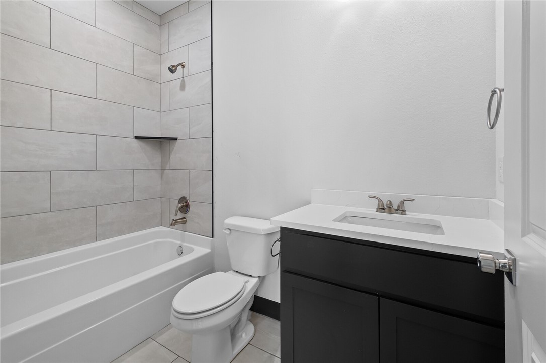 ANNIKA ESTATES PH II-CENTERTON - Residential