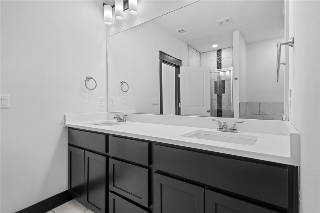 ANNIKA ESTATES PH II-CENTERTON - Residential