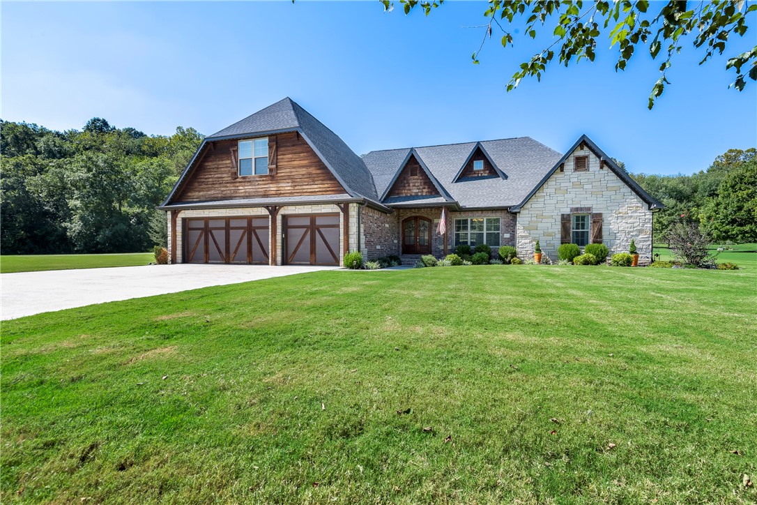 Beau Chalet Sub Highfill - Residential