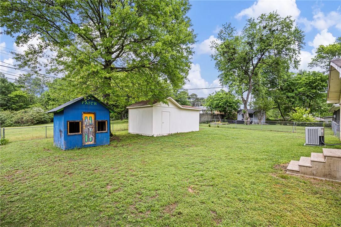 Pine Crest Hill - Residential