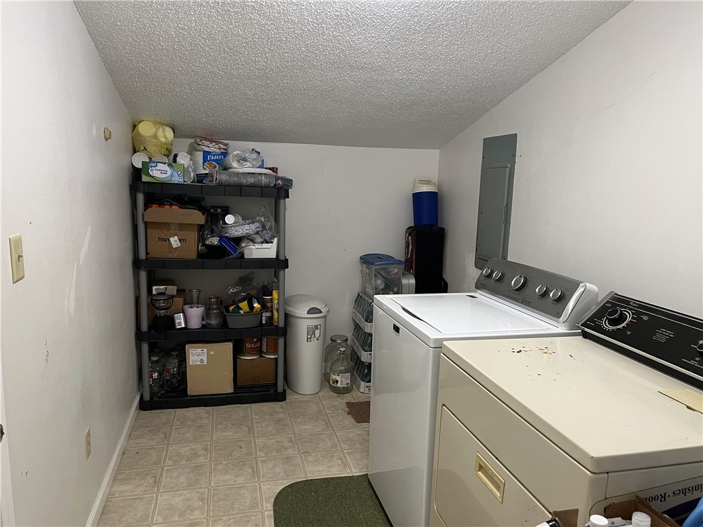 Prairie Oaks - Residential