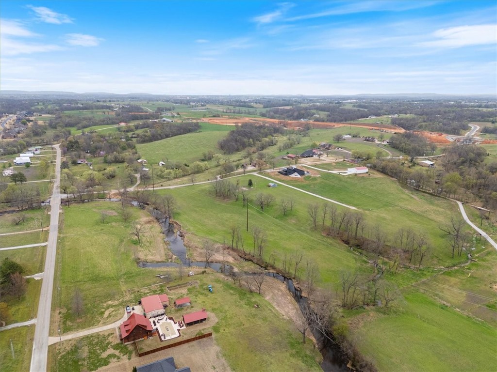 Tontitown Outlots 2000 Annex - Land