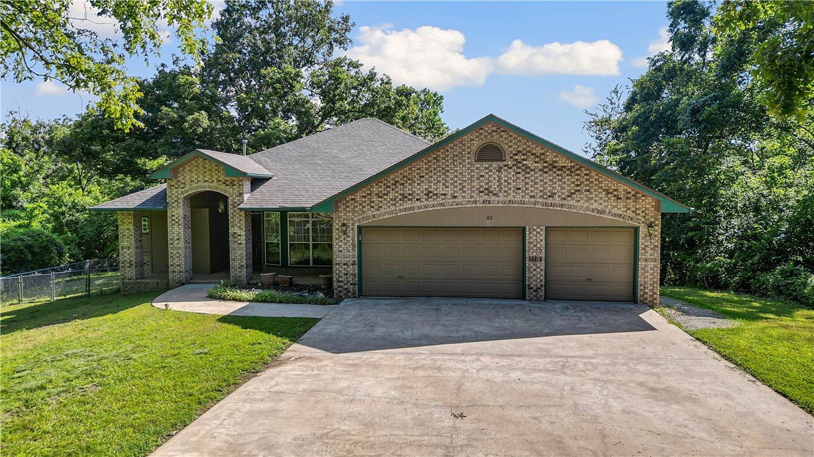 With the Highlands Golf Course in the backyard, nationally recognized mountain bike trails nearby, and the largest Bella Vista lake just minutes away, this home checks all the boxes for Bella Vista living. Conveniently located just off the new bypass, the property is set back from the road and surrounded by mature trees, offering both privacy and charm.
This home features a level driveway and a three-car garageāa standout feature for Bella Vista. Inside, you'll find a spacious and functional layout with a split floor plan, a large living room, and a two-sided fireplace that adds warmth and character. There is additional space on the lower level too.
The home has been well loved and is move in ready unless you'd like to customize and add your personal style of updating. Whether youāre looking to make your first move to Bella Vista or searching for your next renovation project, this home is full of potential in an unbeatable location.
Donāt miss your chance to make it your ownāschedule a private showing today.