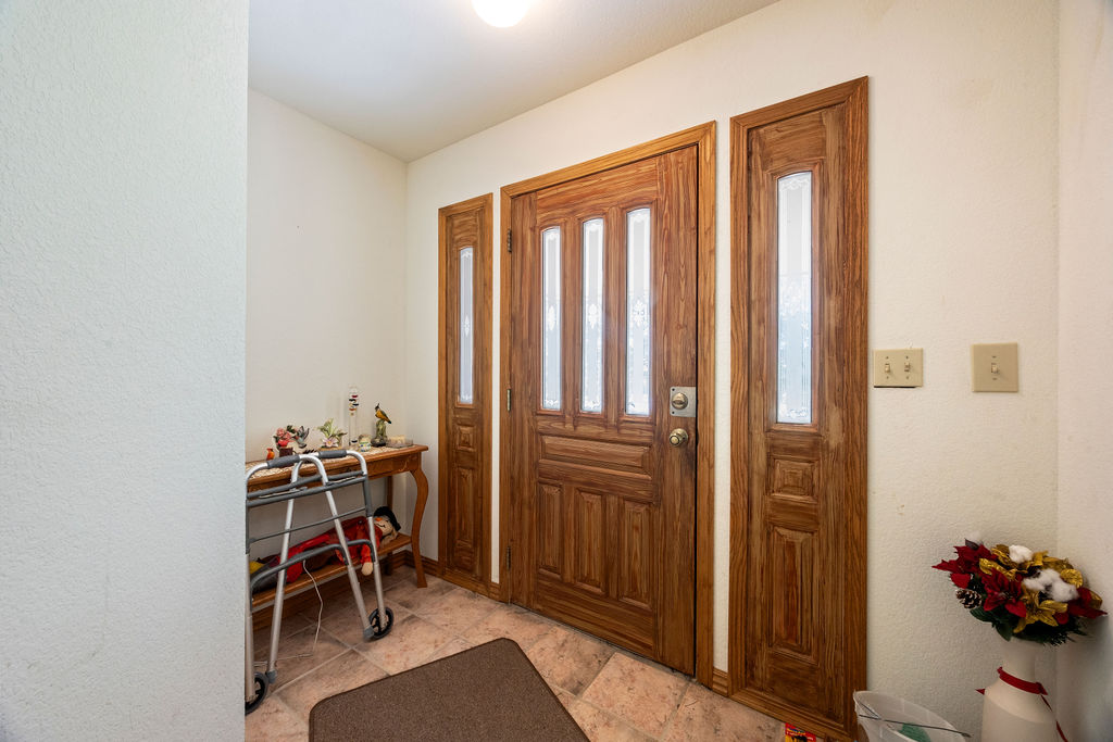 27-18-32-RURAL - Residential