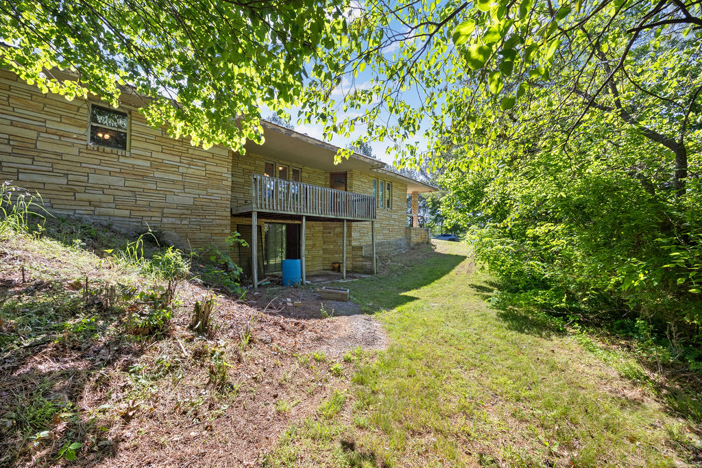 27-18-32-RURAL - Residential