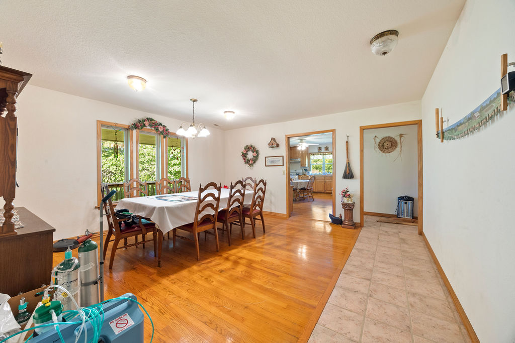 27-18-32-RURAL - Residential
