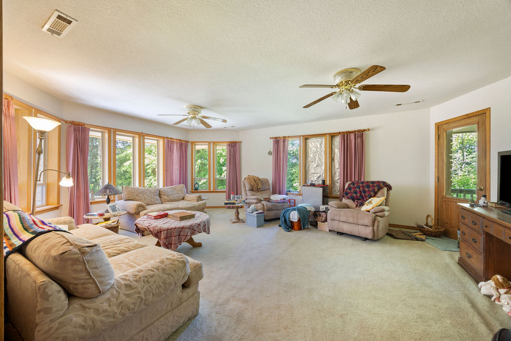 27-18-32-RURAL - Residential