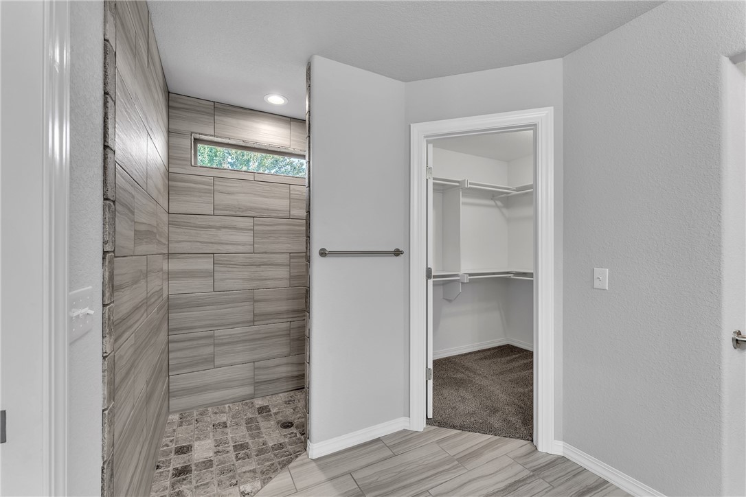 Emerald Point - Residential