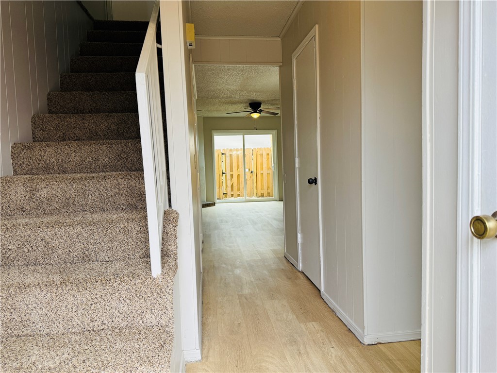 2-17-30 SPRINGDALE OUTLOTS - Residential Lease