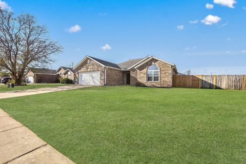 Photo of 1900 SW Elington Street, Bentonville, AR 72713 (MLS # 1330700)