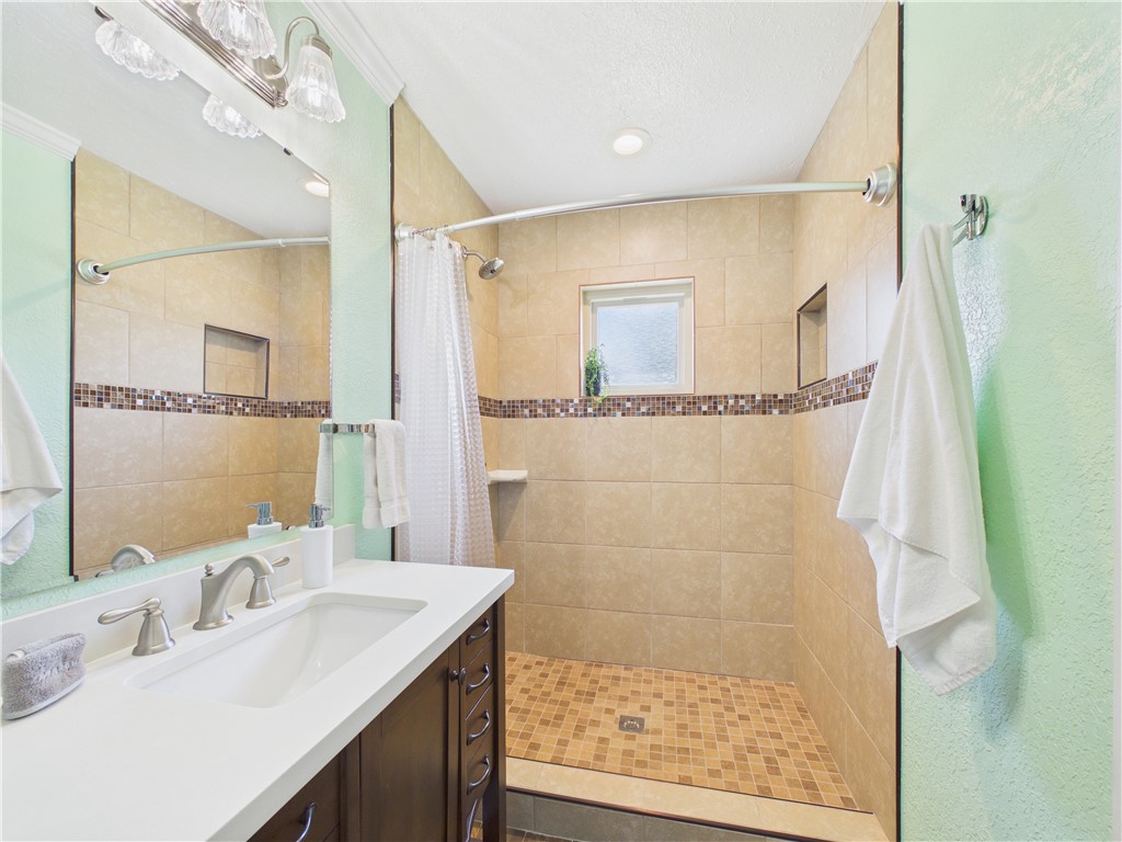 McGaugheys Orchard Add Rogers - Residential