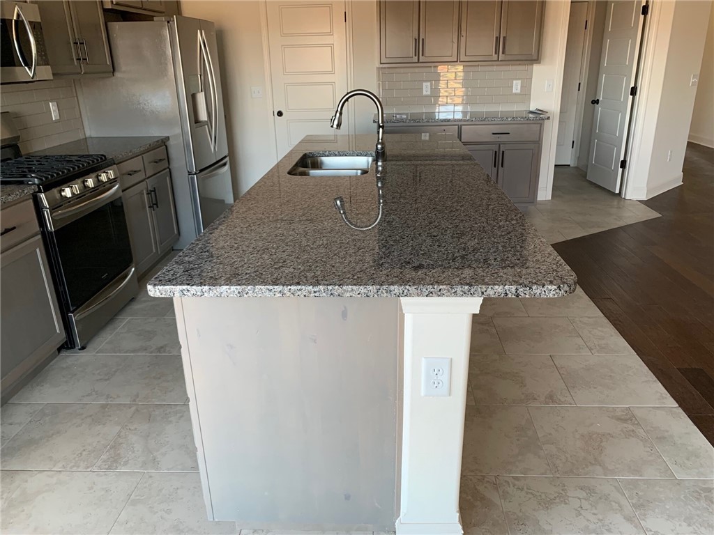 Orchard Park Sub Ph1 Centerton - Residential Lease