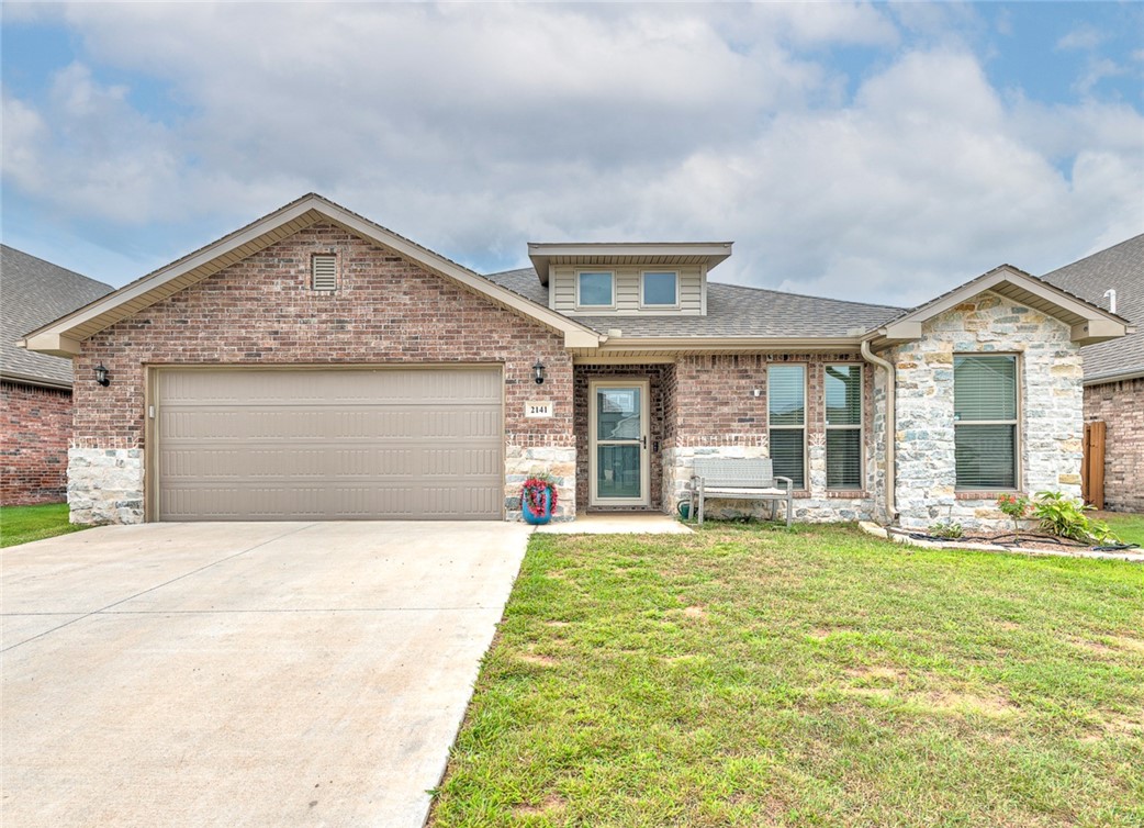MOTIVATED SELLER!! This 2022 constructed 3 bed, 2 bath single story offers a functional layout, quality finishes at a great price. The primary bedroom includes an ensuite with double vanities, a tile shower, and two walk-in closets. The home features a dedicated home office, tile flooring throughout the living area, granite counters, and a walk-in pantry. Upgrades include a gas range for cooking and heating the home, wood blinds, ceiling fans in the bedrooms and living room, and a drop zone by the garage entrance. The backyard features a vegetable garden, covered patio, double-gate access, and full fencing. In the front yard you will find a newly planted flower bed and a Yellowwood tree that offers year-round color. Located in the walkable family-friendly Prairie Brook neighborhood, just 7 miles from Bentonville Square and close to Bentonville West High, Hwy 102, dining, and outdoor amenities, this Centerton gem with lots of value in price/sq ft makes a smart move for buyers seeking style, comfort, and location.