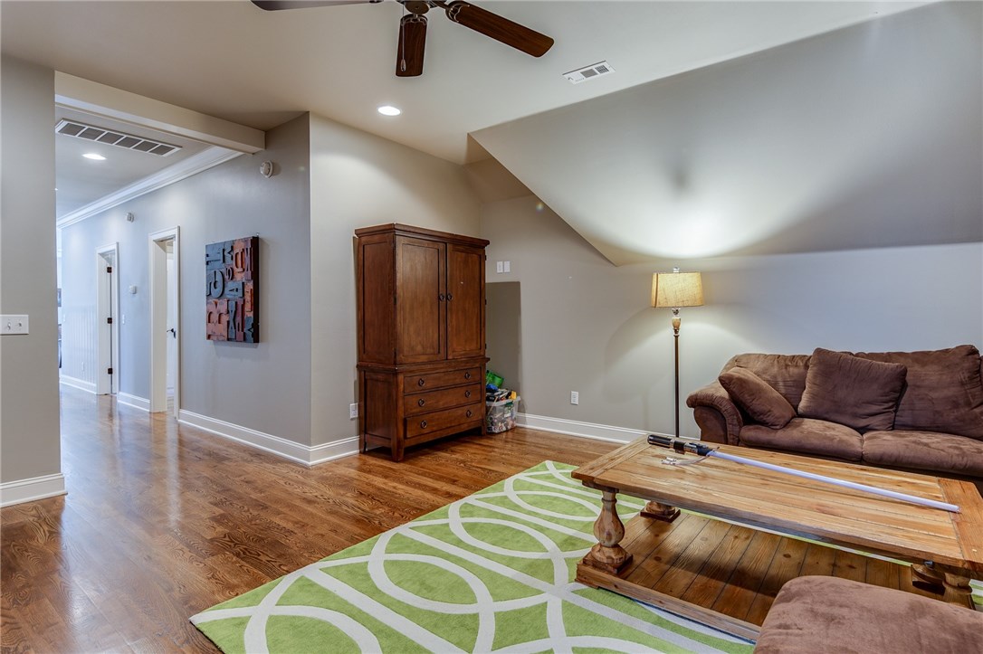 Oak Tree Centerton - Residential