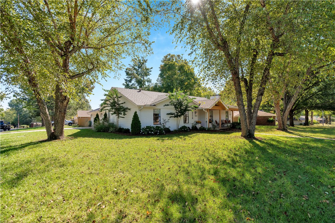3170 N Loxley Avenue
