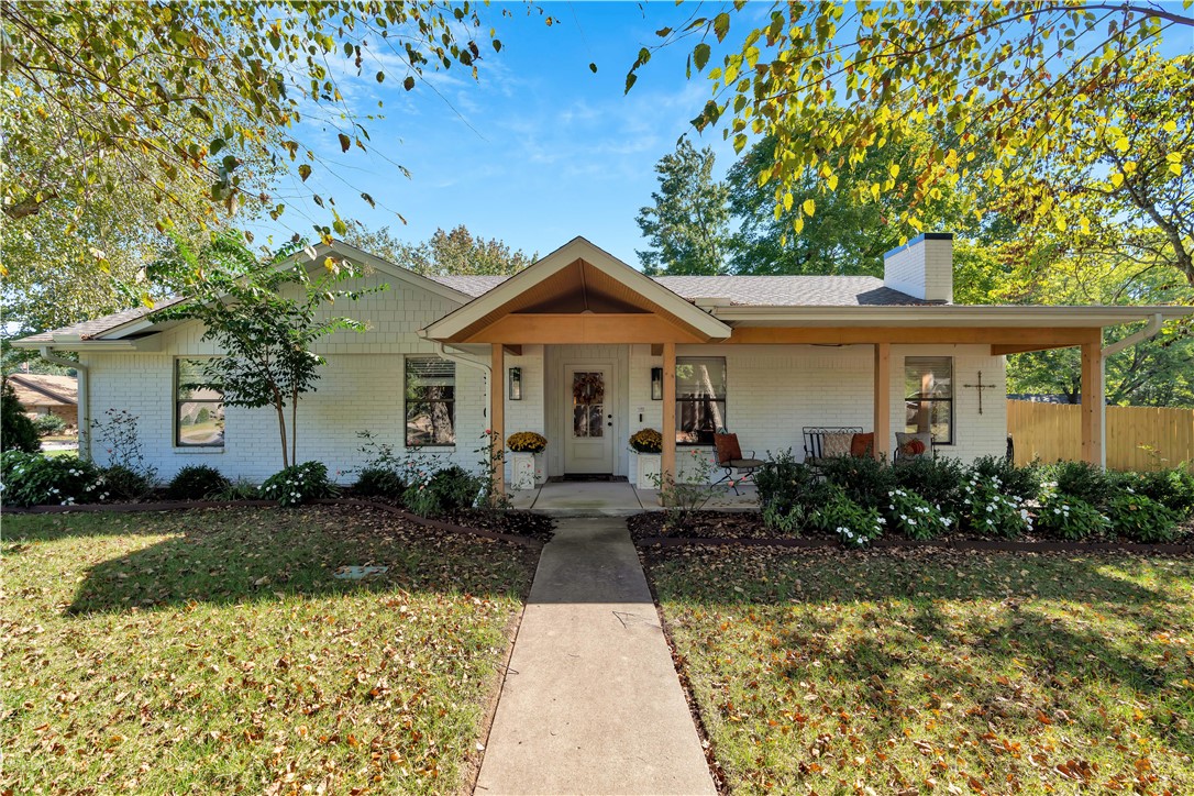 3170 N Loxley Avenue