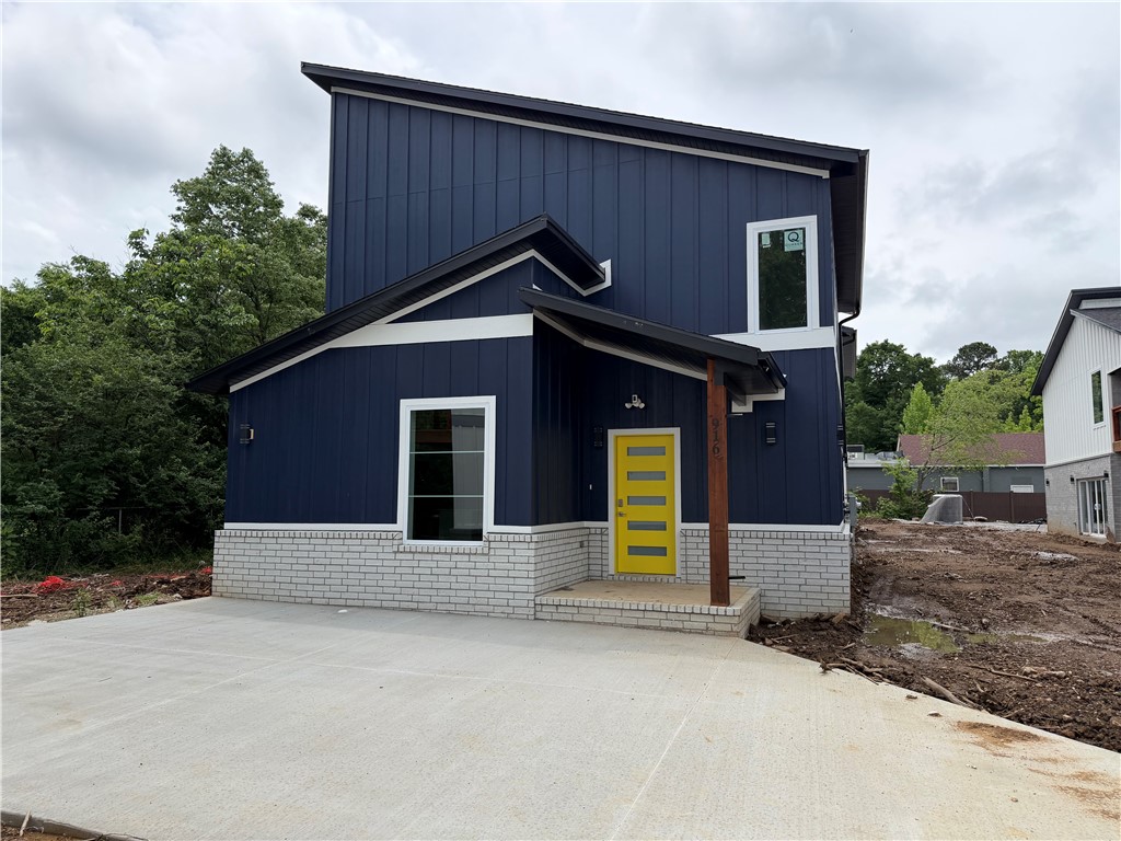 Ora & Sang - Residential Lease
