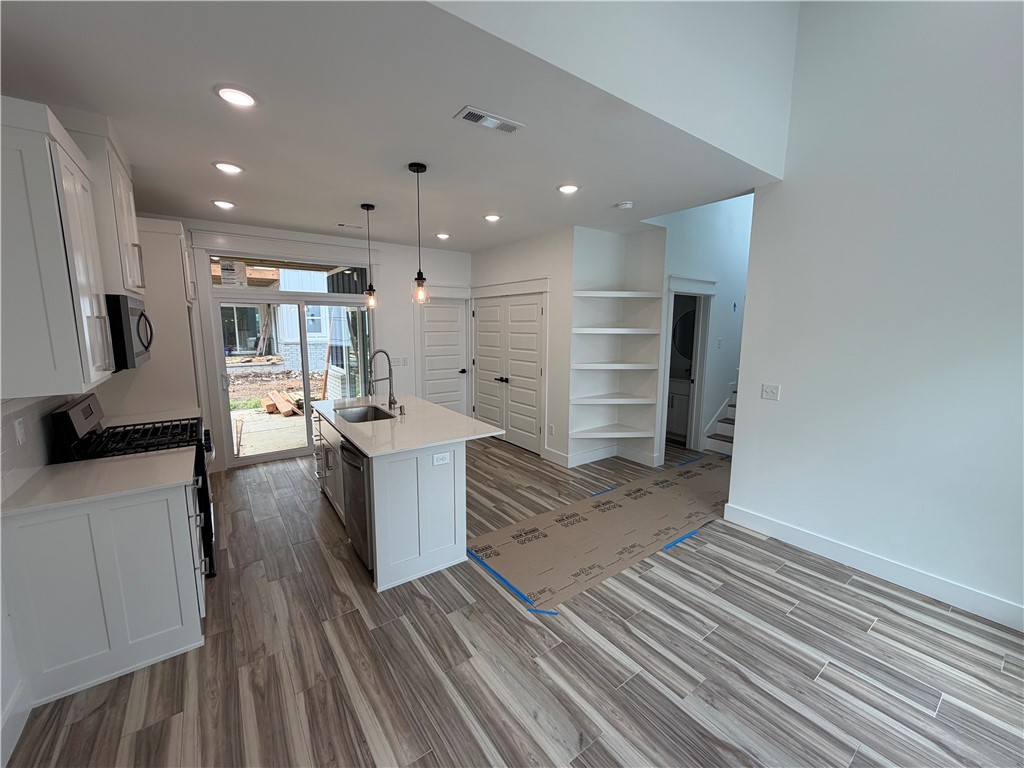 Ora & Sang - Residential Lease