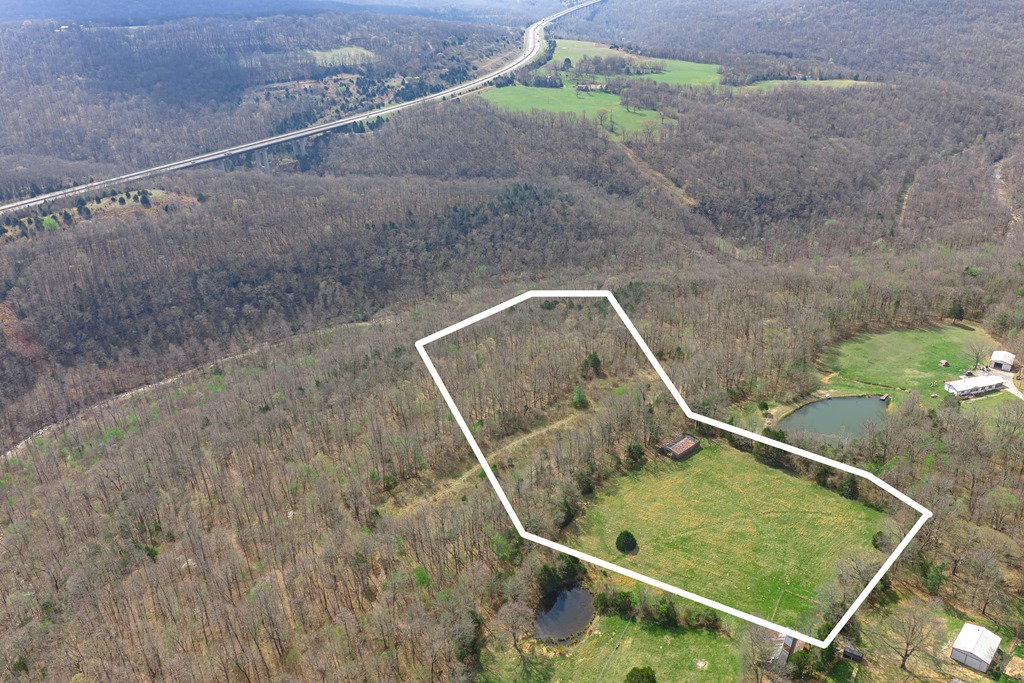 TBD 001-00900-002 Hidden Valley Road